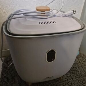 Vevor White towel warmer with wooden accent